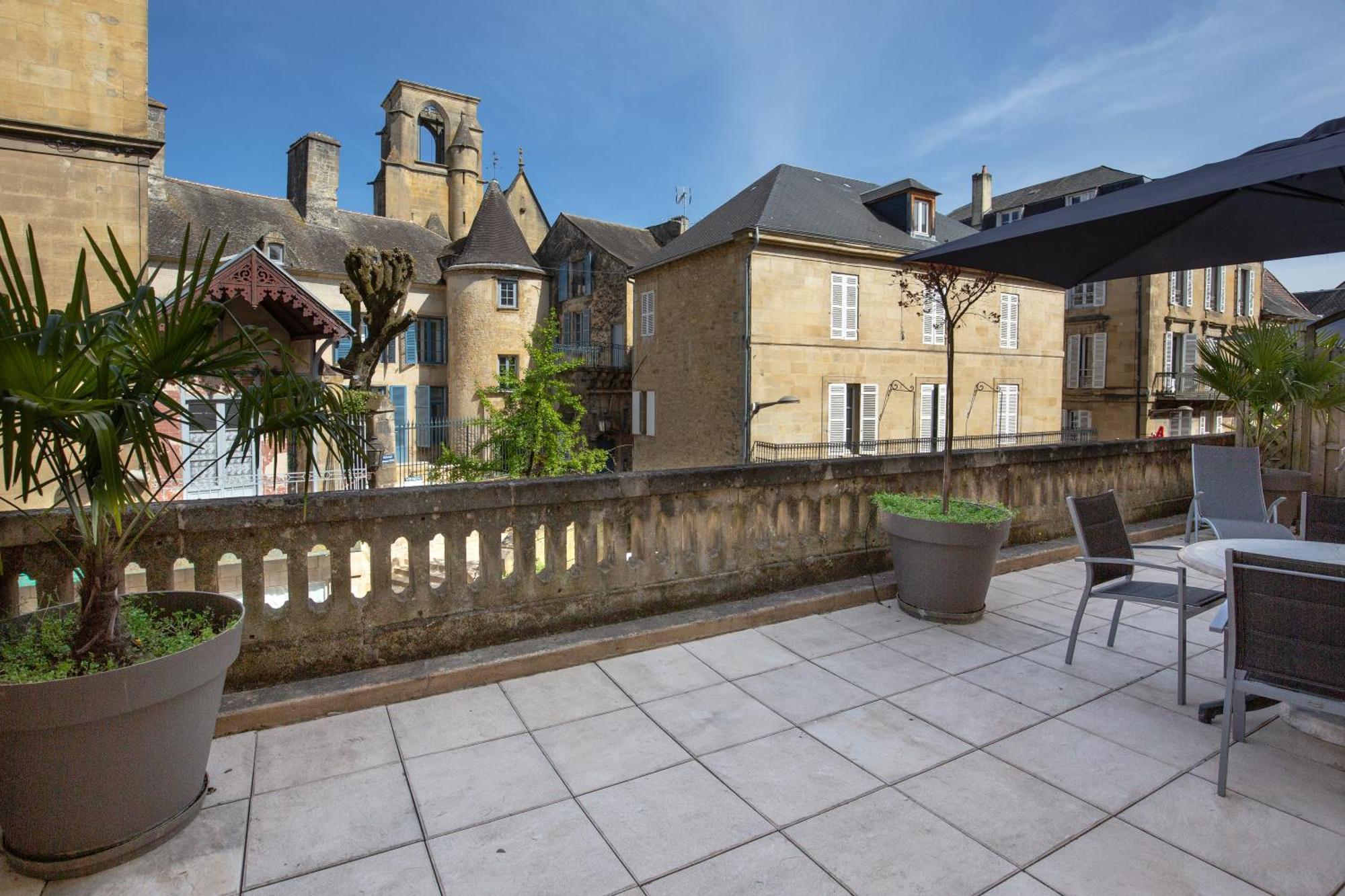La Villa Des Consuls - Gite De Tourisme De Charme Sarlat-la-Canéda Kültér fotó